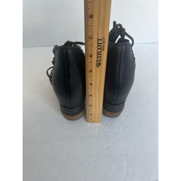 Sorel Joanie I| Black Leather Lace Up Wedge with Rugged Rubber Sole Sandals Sz 9 - Picture 8 of 10